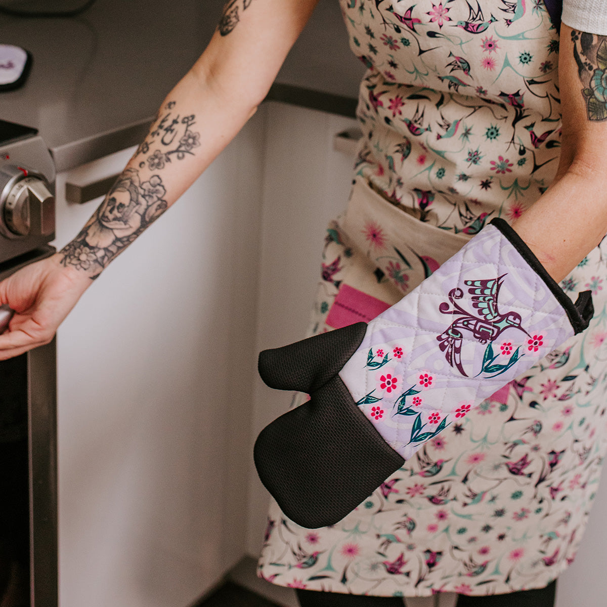 Hummingbird Colibri Oven Mitt